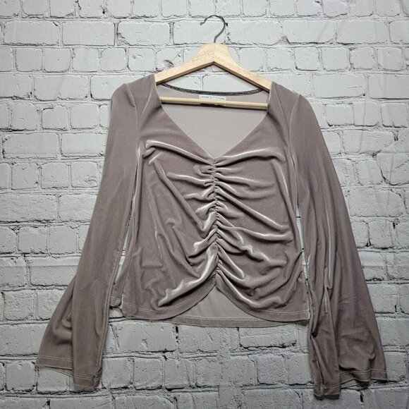 Urban Outfitters Marie Velvet Cinch Ruched Front Bell Sleeve Top Size S - Picture 1 of 13